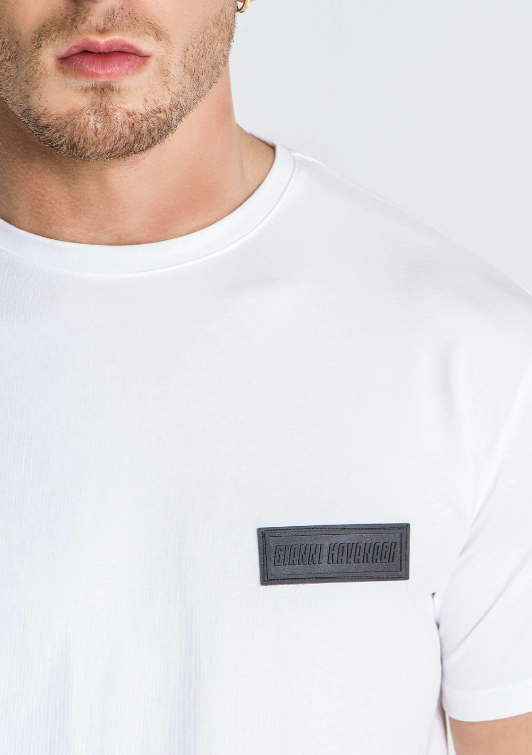 GIANNI KAVANAGH White Torsion Tee