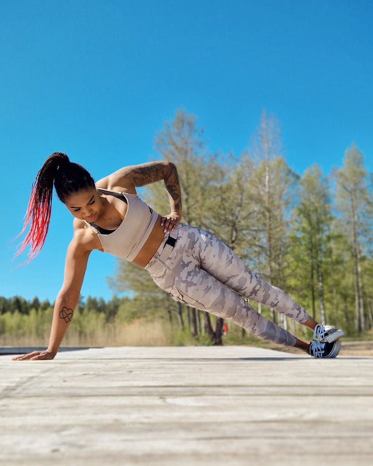 Naisten tarjoustuotteet!