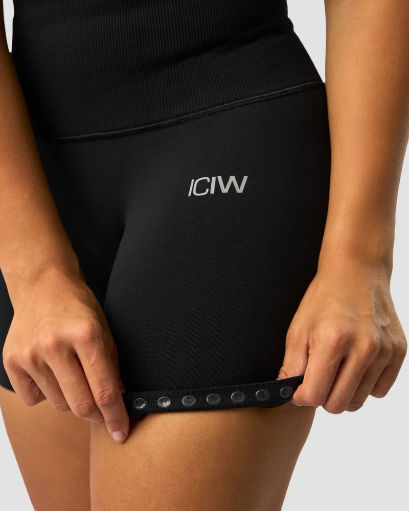 ICANIWILL DEFINE SEAMLESS POCKET SHORTS WMN, BLACK