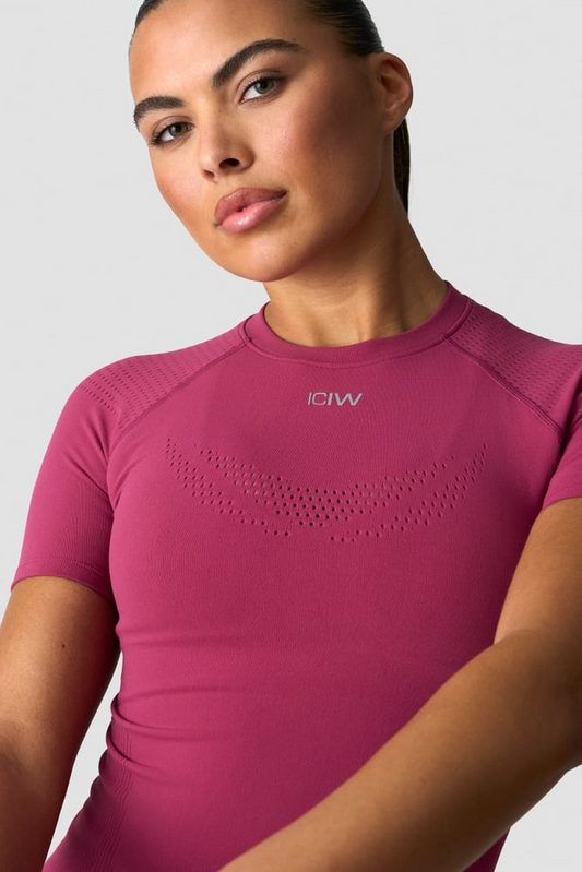 ICANIWILL  Force Warpknit T-shirt Magenta Rose, UUTUUS!